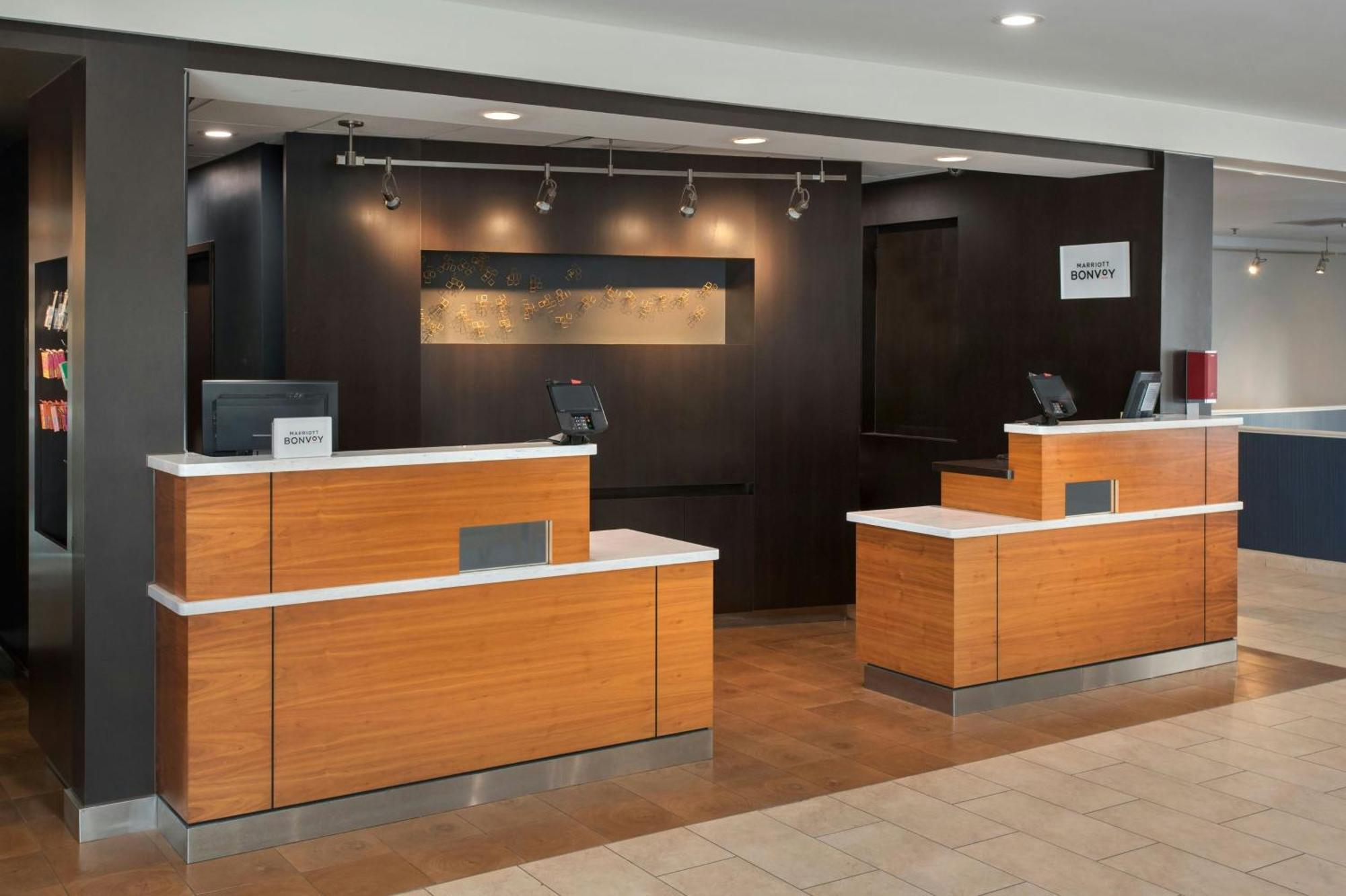 Courtyard By Marriott New Carrollton Лендовер Екстер'єр фото